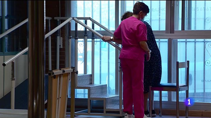 Telecanarias - 8 de cada 10 cuidadores son mujeres