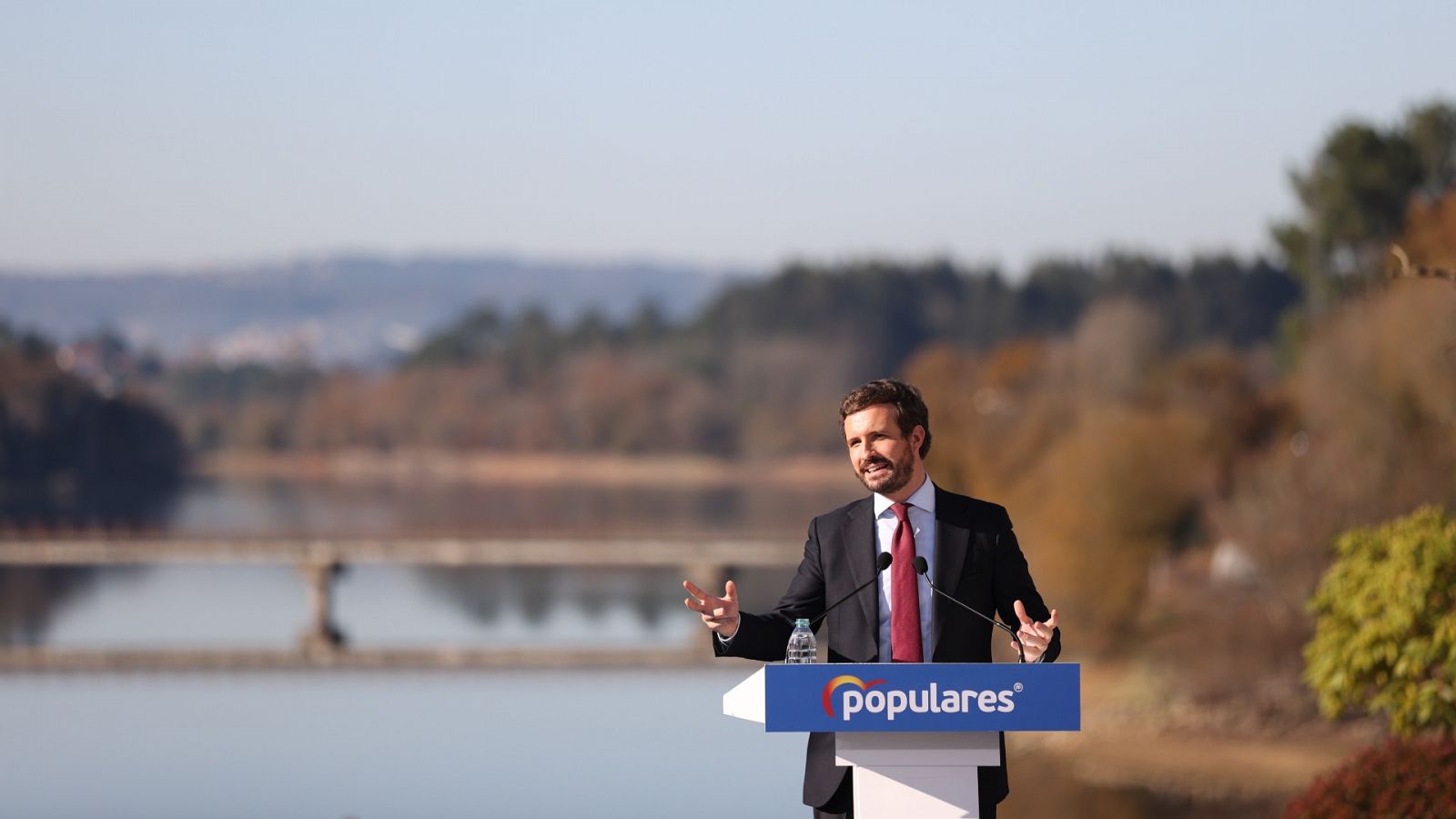 Casado se queda cada vez más solo en el PP