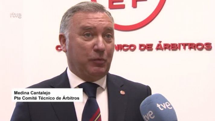 Fútbol - Medina Cantalejo a RTVE: "Un árbitro no puede hablar después de los partidos"