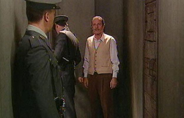 Amar en tiempos revueltos - Los últimos momentos de Salvador