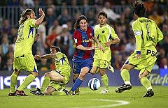 Messi marca al estilo Maradona