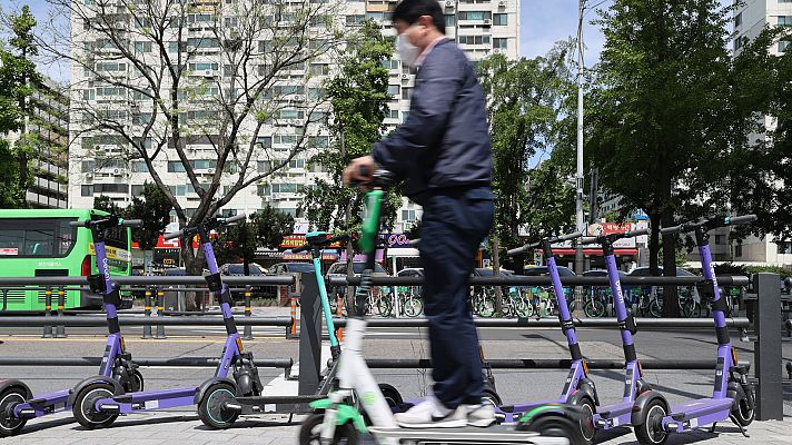 Las baterías de patinetes eléctricos, detrás de uno de cada seis incendios en las viviendas