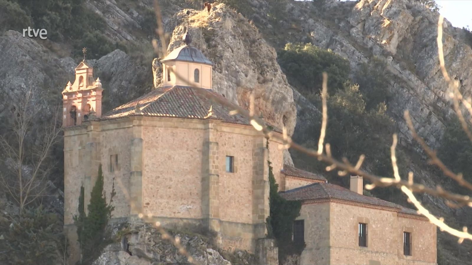 Intervalos de viento fuerte en el Estrecho - ver ahora