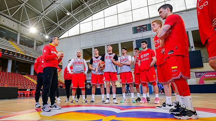 Telediario 2 - España, a encarrilar el pase al Mundobasket ante Ucrania