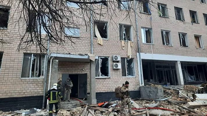 Especiales informativos - Preocupación y miedo entre los ucranianos que tratan de huir hacia el oeste tras el ataque de Rusia