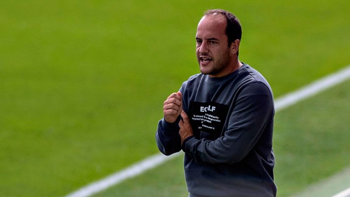 Fútbol - Lluís Cortés, seleccionador de Ucrania: "La situación en Kiev es caótica, pero estamos bien"