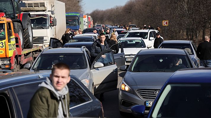 Informativo 24h - El pánico se extiende entre los ciudadanos de Ucrania