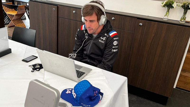 Fernando Alonso, en RTVE: "No sería lógico que fuéramos a correr a Rusia" -- Ver ahora