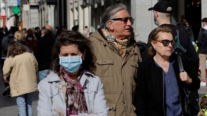 Telediario 1 - El descenso de contagios de coronavirus se ralentiza pero los expertos dicen que es normal