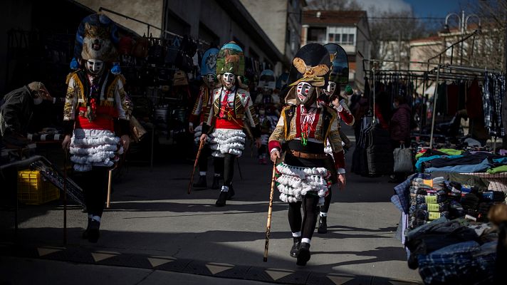 Telediario 1 - Los carnavales vuelven tras el parón de la pandemia