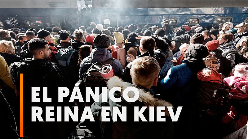 La población trata de huir de Kiev ante la inseguridad por la invasión rusa