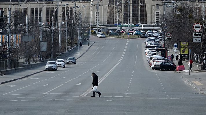 Informativo 24h - Kiev resiste en la cuarta noche de asedio ruso