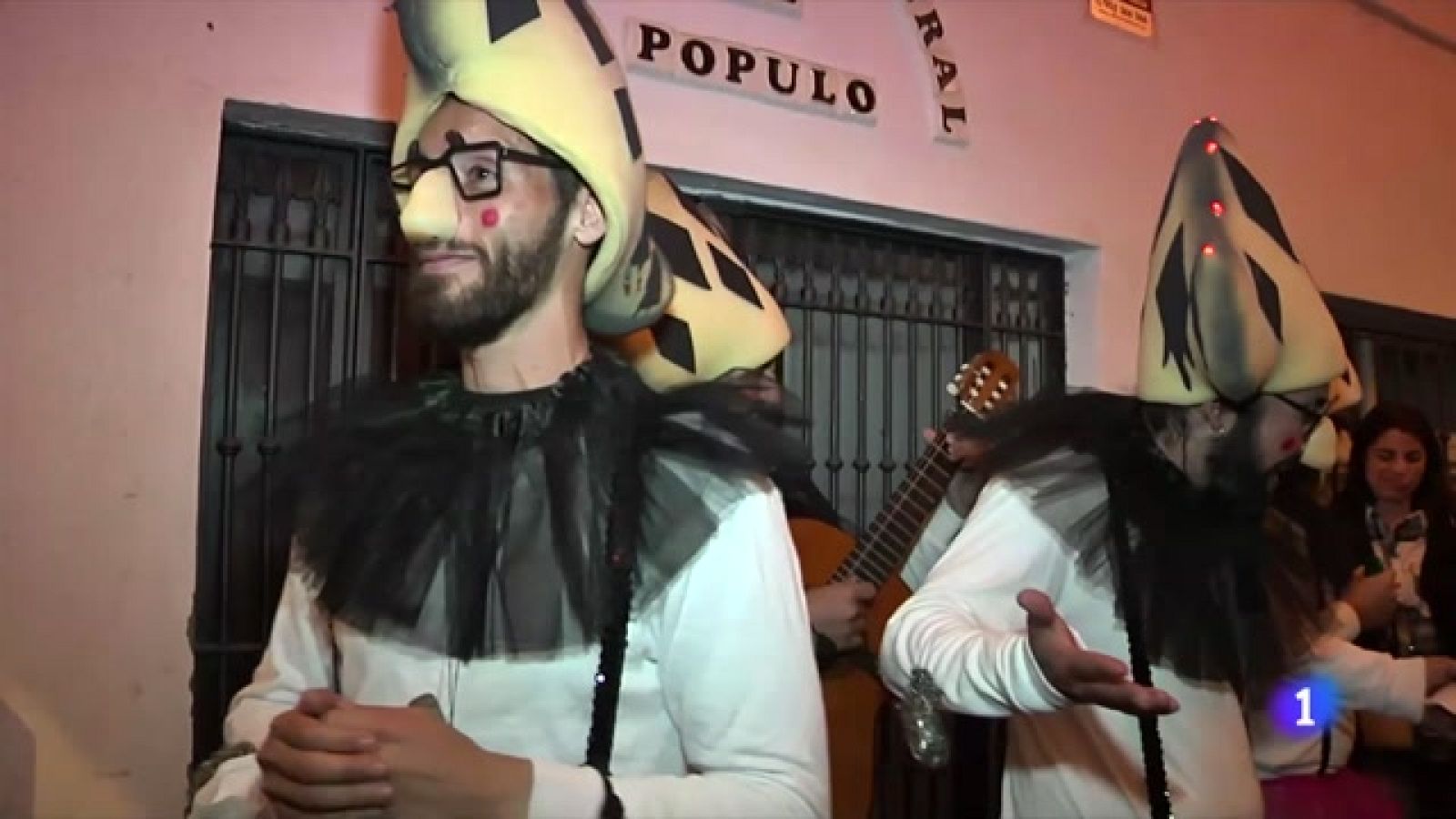 Las chirigotas volvieron con su habitual humor