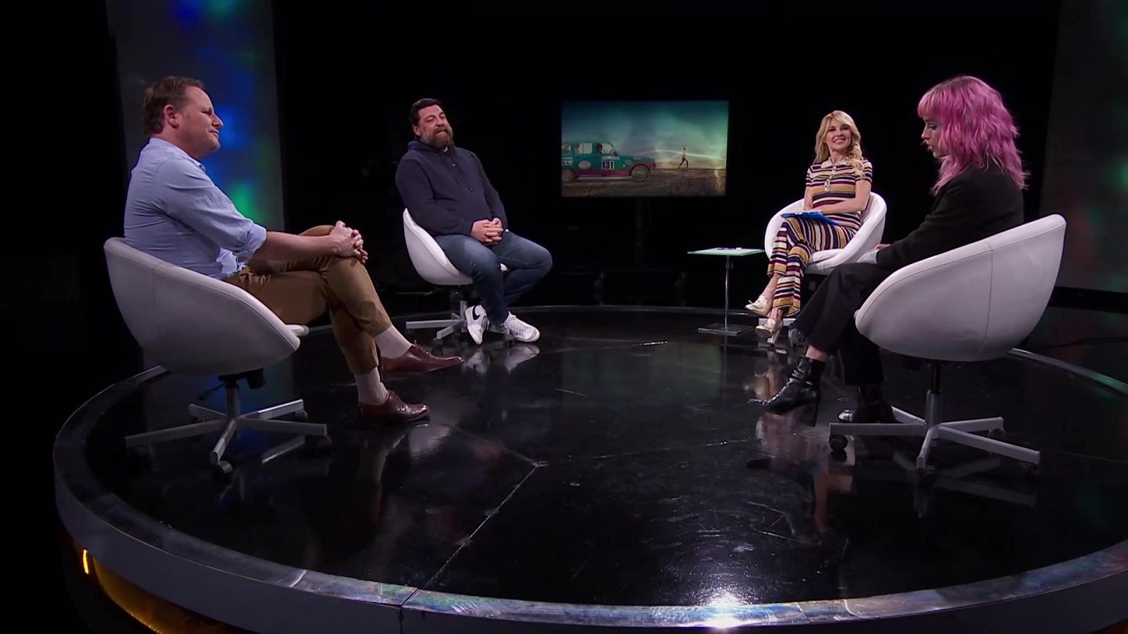 Versión española - Coloquio: 4 latas - ver ahora