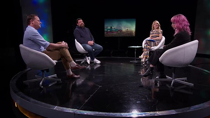 Versión española - Coloquio: 4 latas