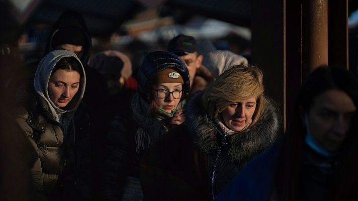 Más de 281.000 personas han cruzado la frontera polaca desde que comenzó la invasión rusa de Ucrania 