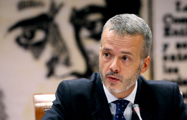  - El PP planta a Camacho en el Senado