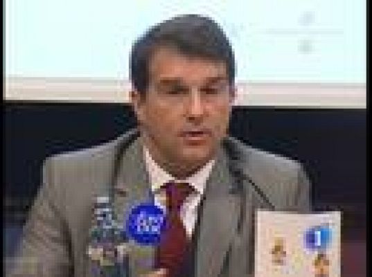  - Laporta apoya a Iniesta