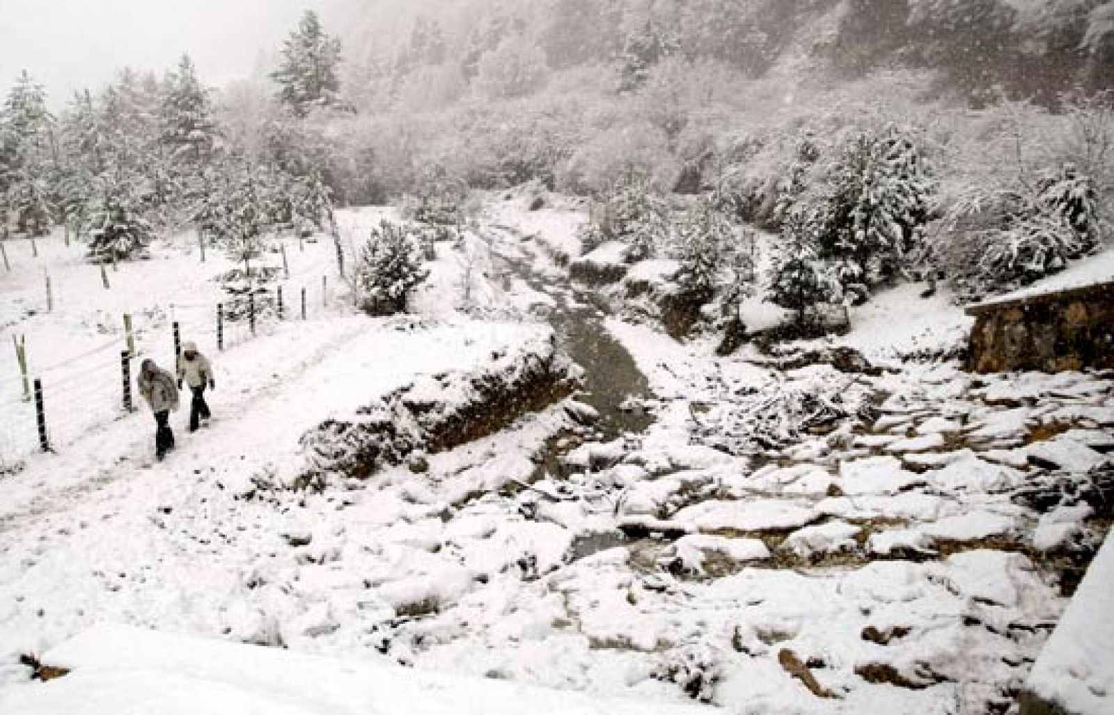 Treinta provincias en alerta por nieve, lluvia o viento