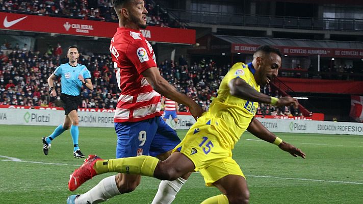 Condena unánime del fútbol al gesto racista a Akapo en Granada