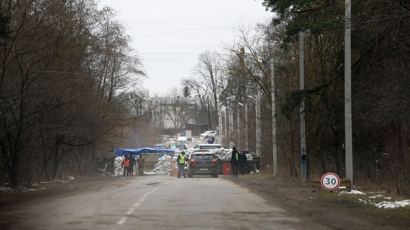 El cerco a Kiev: Atascos y controles al ir hacia el oeste