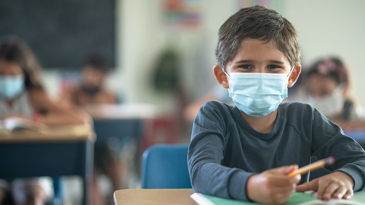 Telediario 1 - La guerra de Ucrania, explicada a los niños