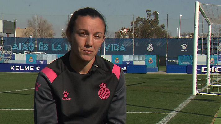 Fútbol - Reportaje Anair Lomba 'Lombi'