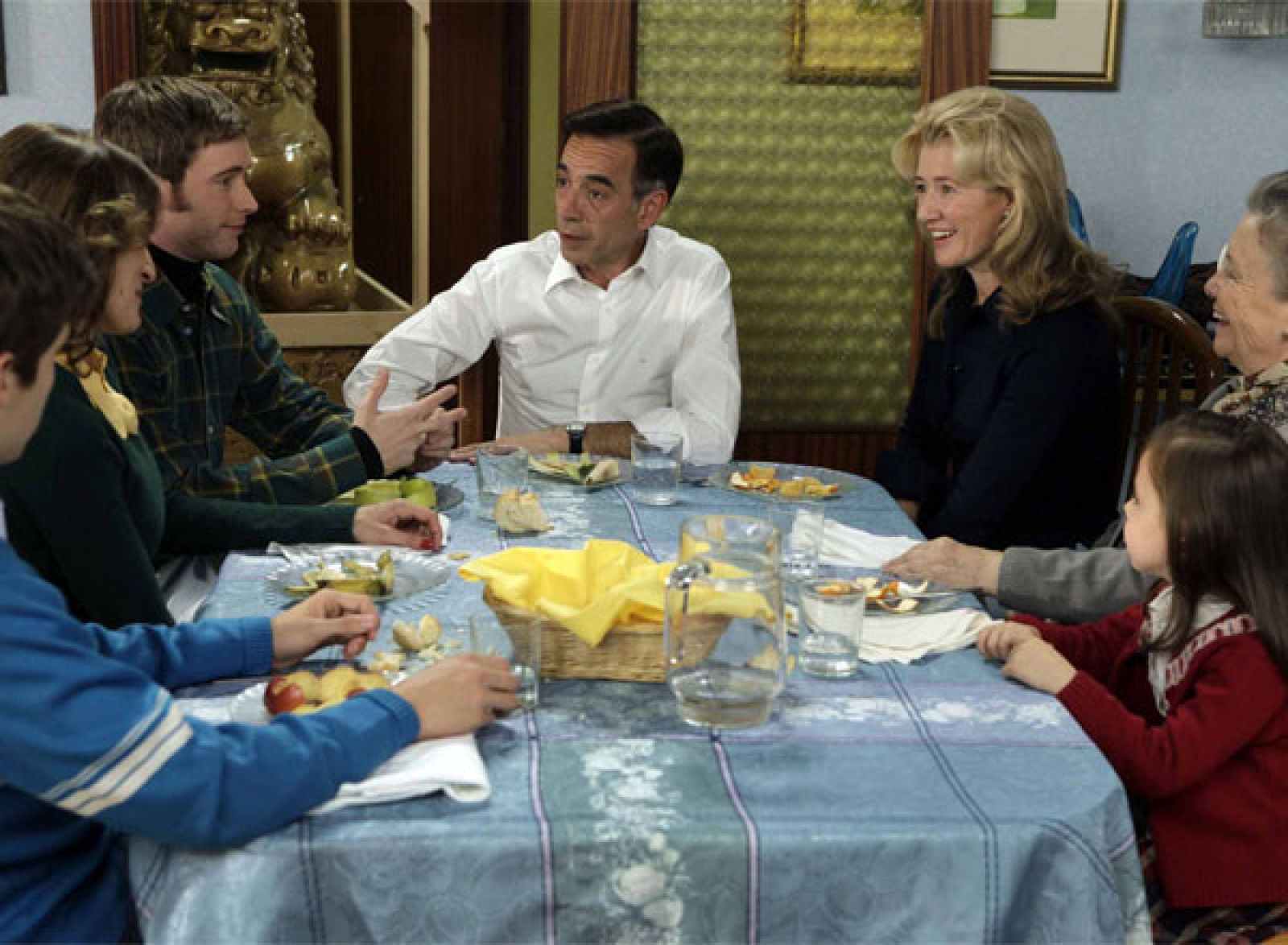 Cuéntame - Avance cap.195: 'El lobby, la loba y el lobanillo' - Cuéntame cómo pasó | Ver