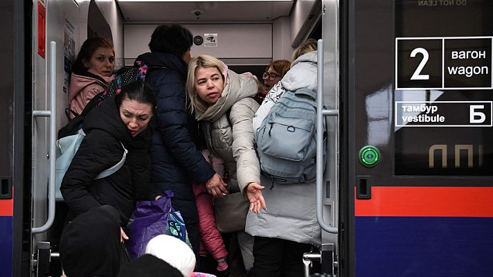 Telediario Fin de Semana - Más de 1,3 millones de personas han huido de Ucrania