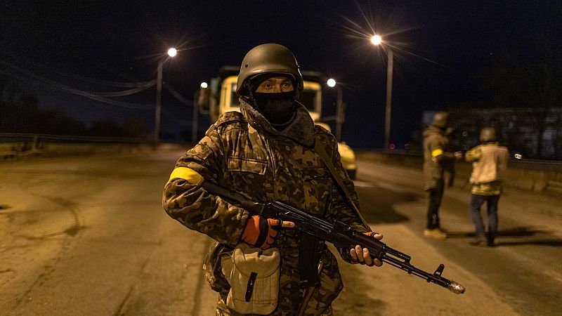 Rusia intensifica la ofensiva en el sureste de Ucrania hacia Mariúpol y Odesa