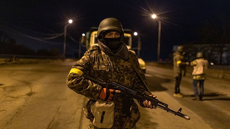 Rusia intensifica la ofensiva en el sureste de Ucrania hacia Mariúpol y Odesa