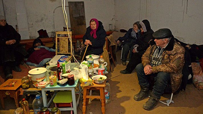 Telediario Fin de Semana - Sin alimentos y con hospitales colapsados en la asediada ciudad de Mariúpol