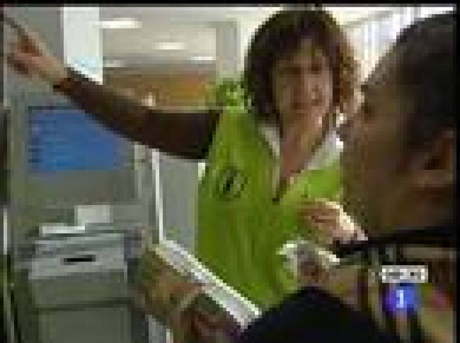 Telediario matinal en cuatro minutos - 03/12/09 | Ver