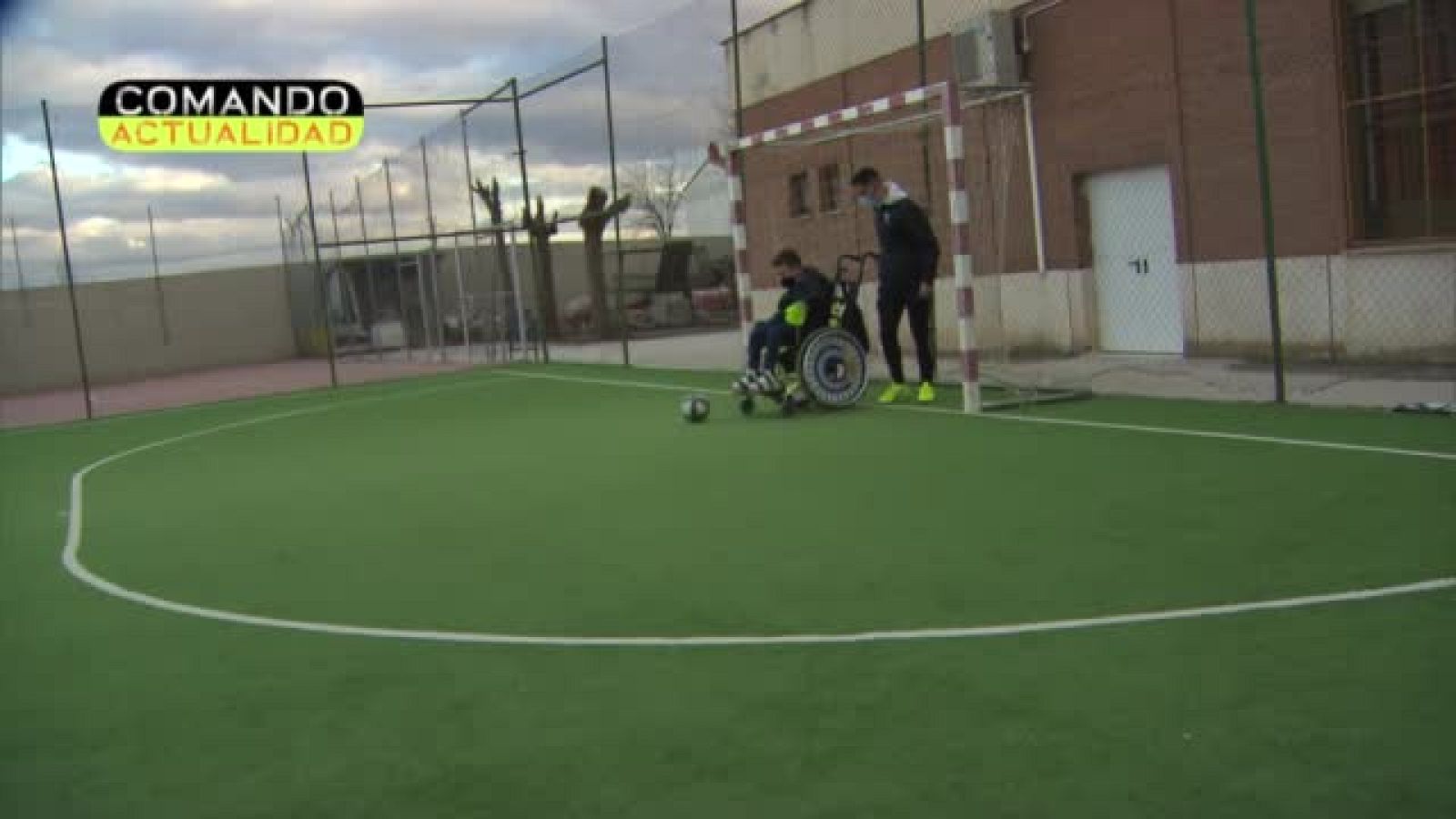 Sumario de "Quién cuida a quién" en Comando Actualidad