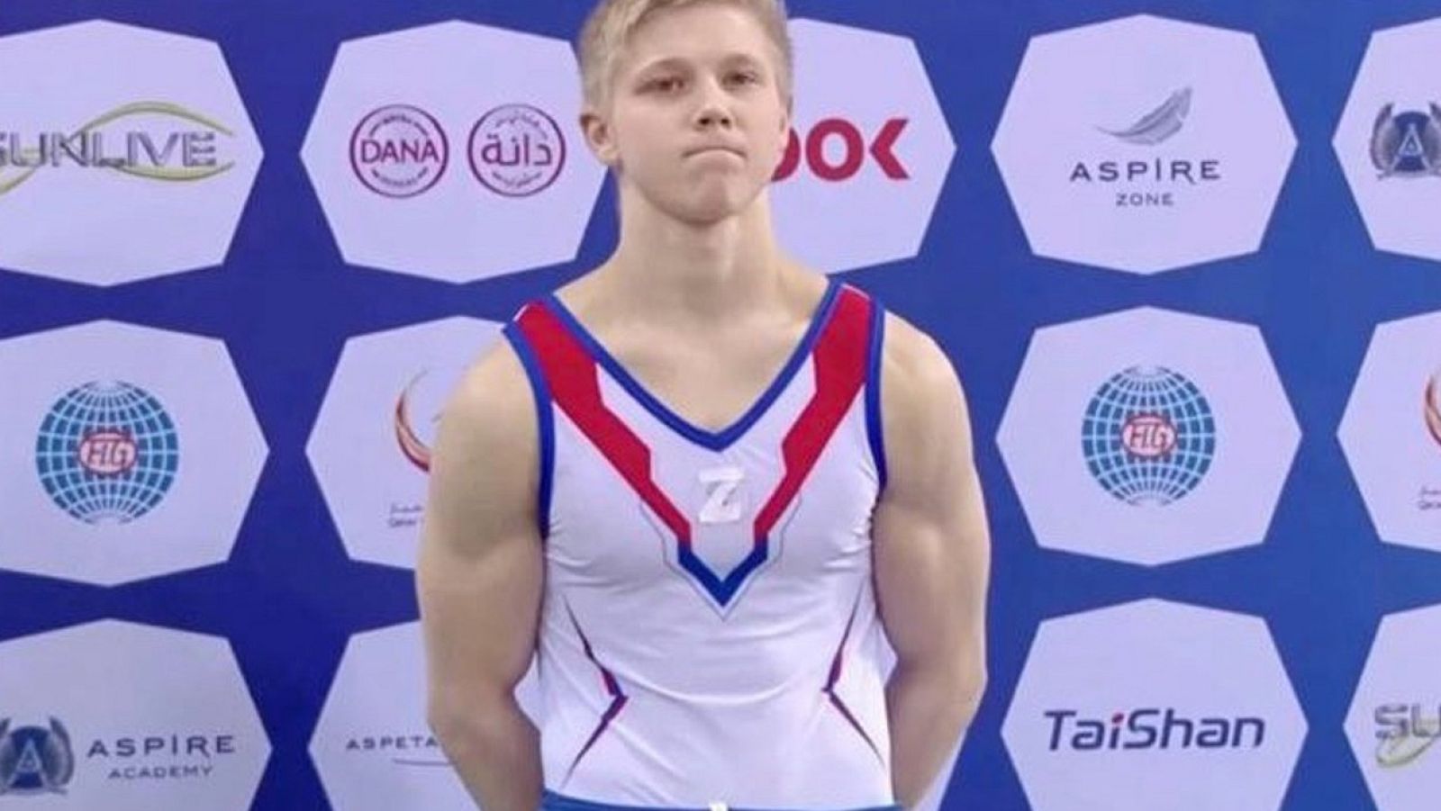 La FIG investigará al gimnasta ruso que exhibio una 'Z' en su pecho