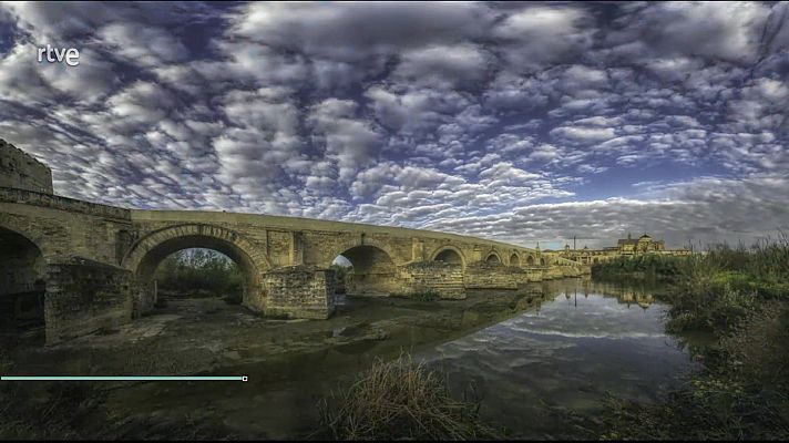 El tiempo - Heladas en el entorno de la cordillera Cantábrica. Cota de nieve a 800/1300 m en la mitad norte peninsular