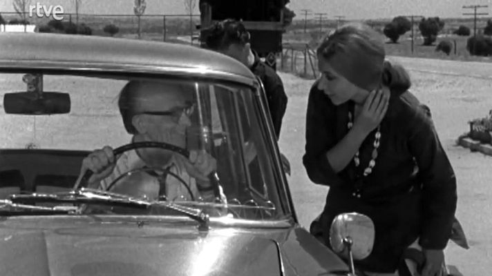 STOP - Don Ramón y el auto stop