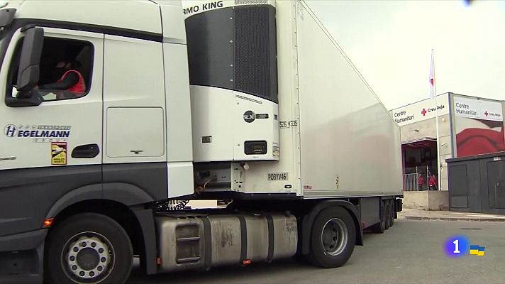 L'Informatiu - Creu roja envia tres camions amb articles de primera necessitat des de Catalunya
