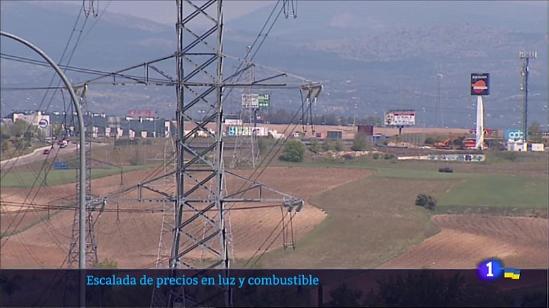 Escalada de precios en luz y combustible - 08-03-2022