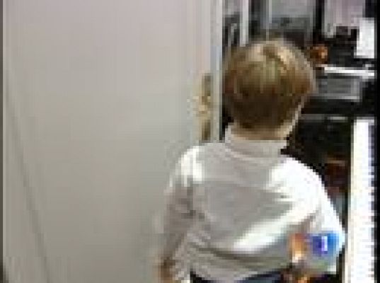  - Virtuoso del piano con ocho años