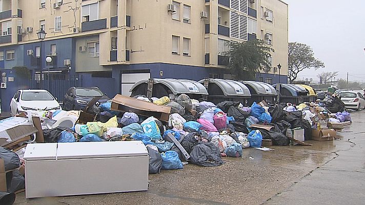 Noticias Andalucía - Fin de la huelga de recogida de basura