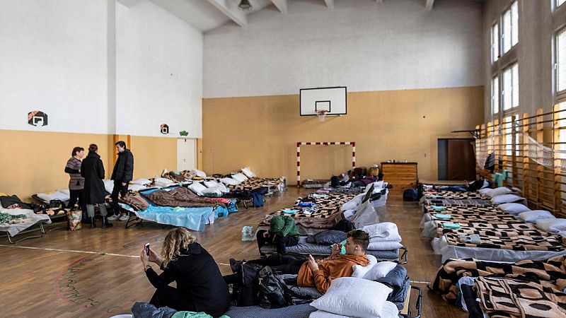 Los colegios polacos se convierten en refugios improvisados para los ucranianos