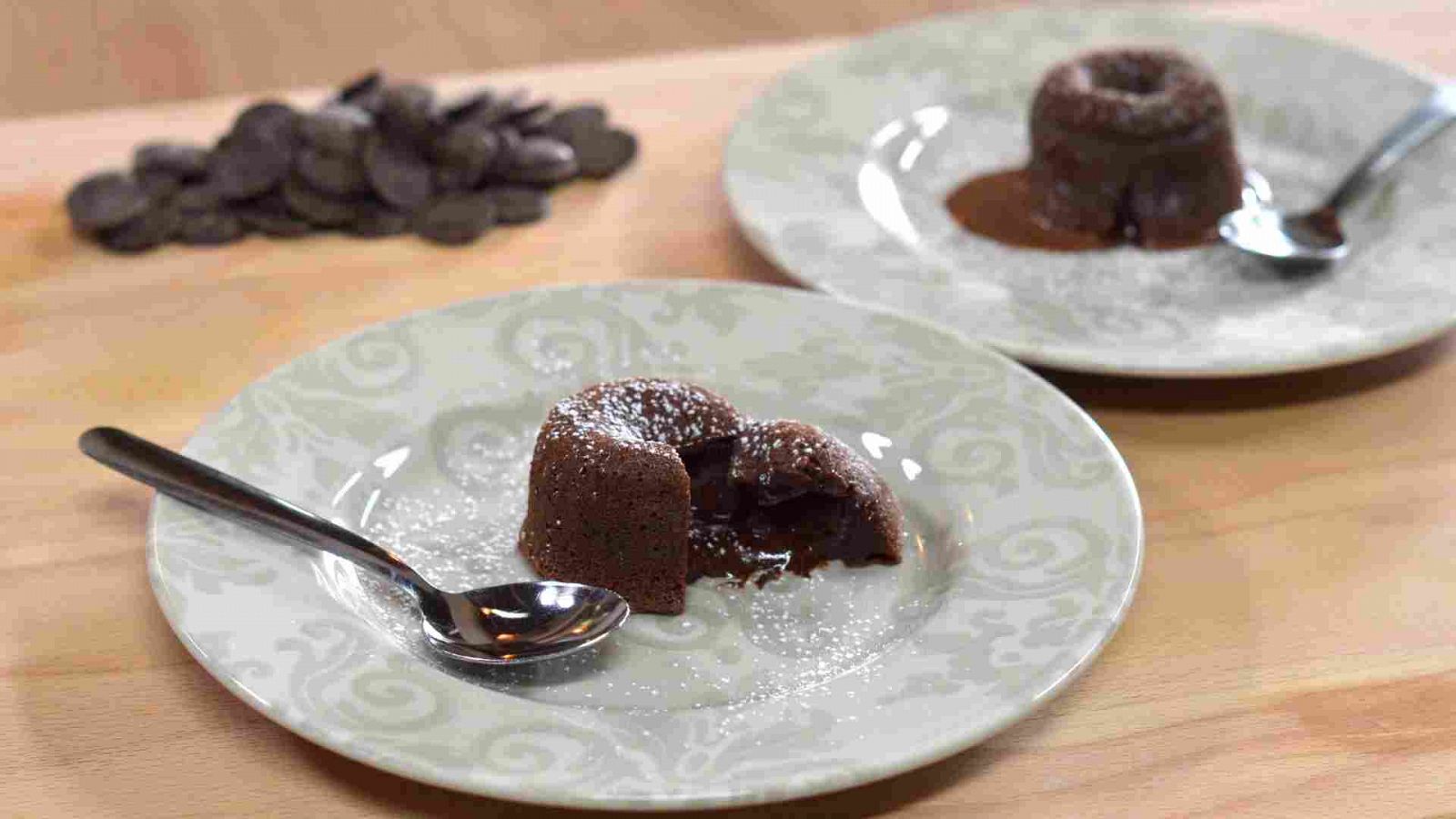 Receta fácil de coulant de chocolate con y sin relleno