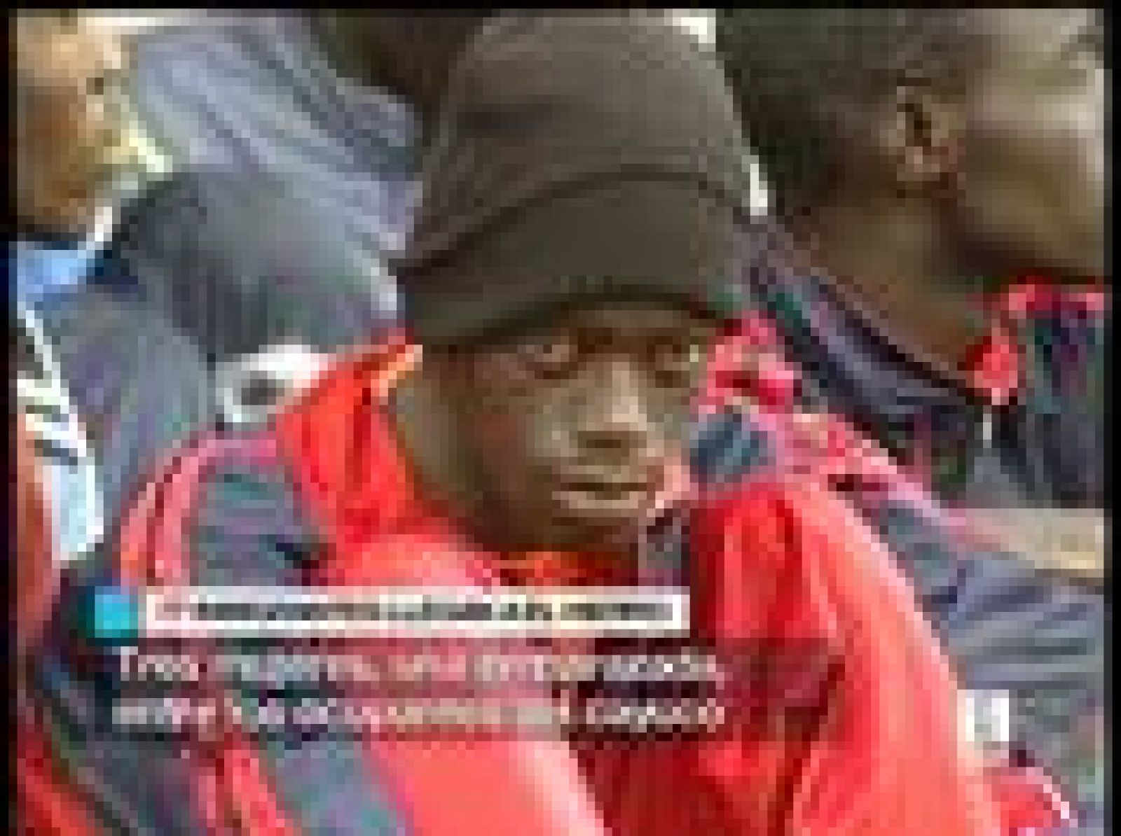 Una embarazada entre los 76 inmigrantes llegados a Hierro en cayuco | Ver