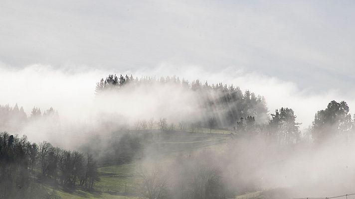 Cielos nubosos con precipitaciones en el tercio norte de la Península