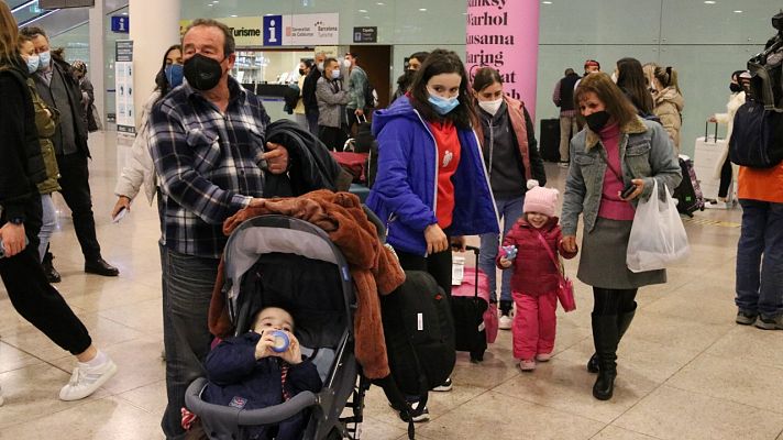 L'Informatiu - Un hotel a Barcelona, com a centre d'acollida dels arribats d'Ucraïna