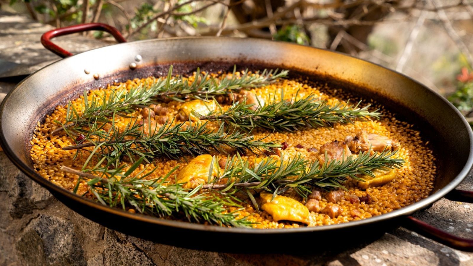 Menudos Torres - Receta de paella a la barbacoa