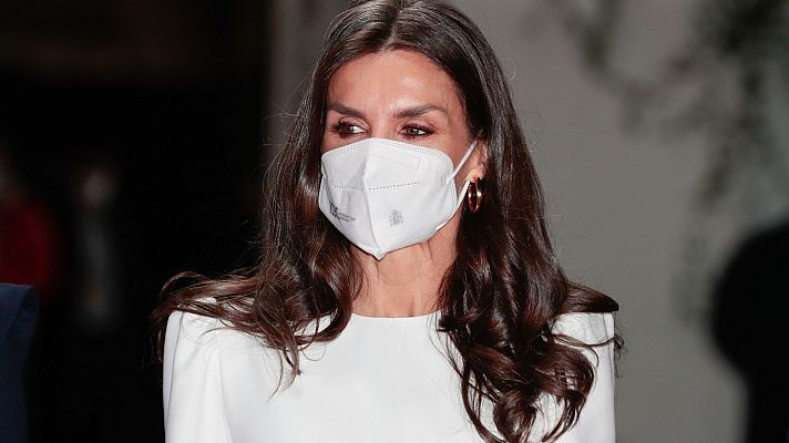 D Corazón - La reina Letizia arrasa en la MBFW Madrid: sus mejores looks