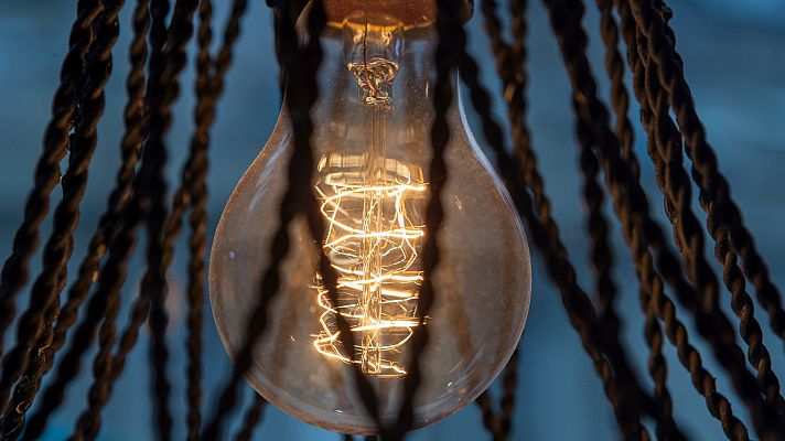 Telediario Fin de Semana - El Gobierno reformará el sistema de fijación de precios de la luz