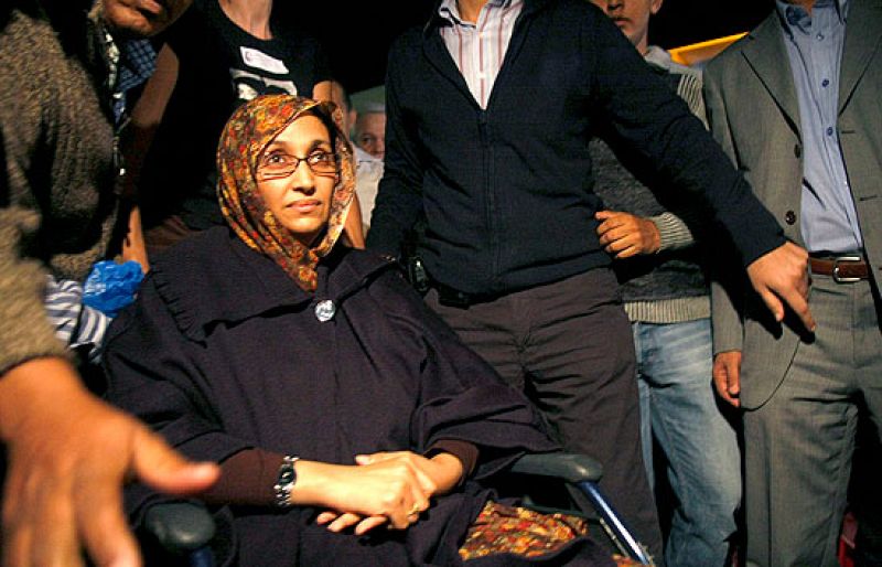 Marruecos frustra en el último momento el regreso de Haidar a El Aaiún